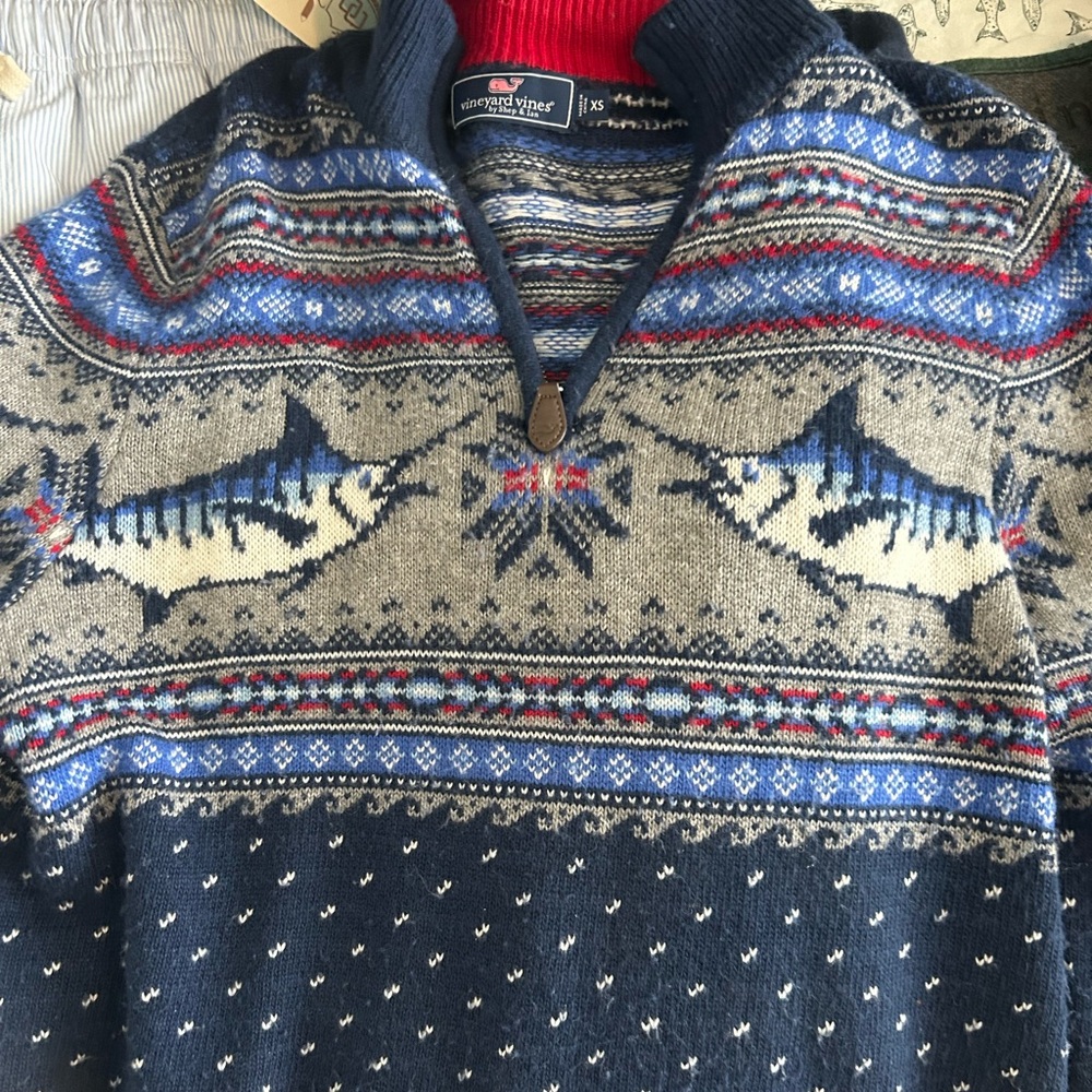 BUNDLE Vineyard Vines sweaters (Men’s XS and S), shirts , shorts